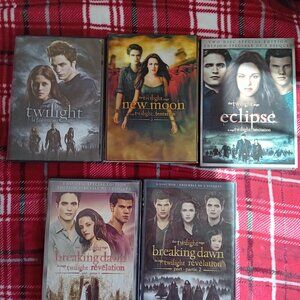The Twilight Saga Movie Bundle